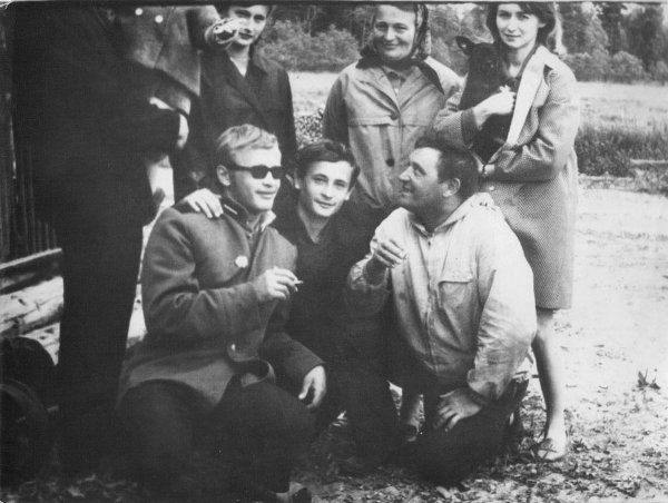 В кругу родных